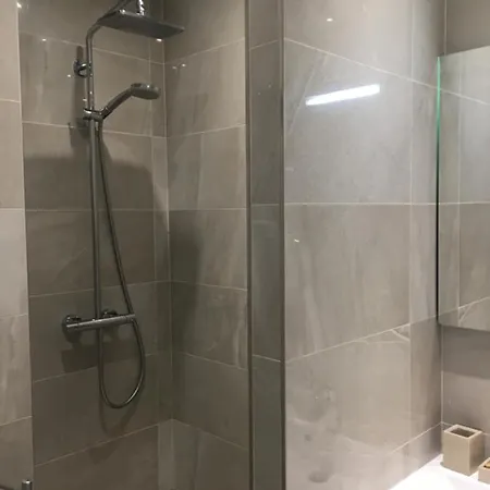 Apartamento Avec Parking Au Calme 50m Croisette